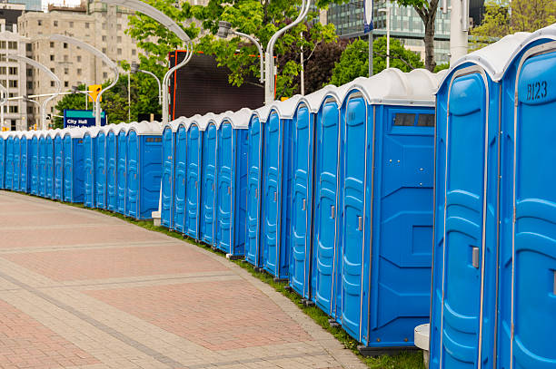 Best VIP or Luxury Restroom Trailers  in Rowland, NC